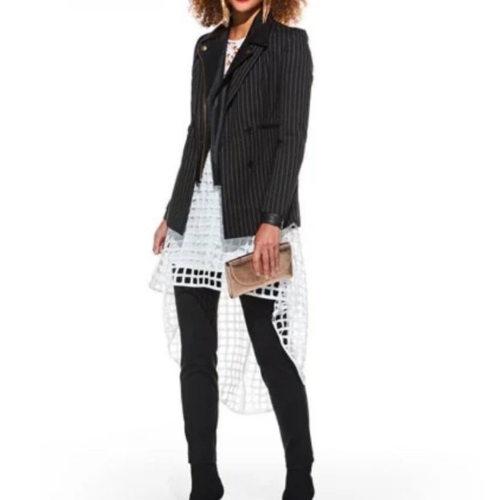 NWT ROMEO JULIET Pinstriped Double Breasted Blazer - Picture 5 of 8